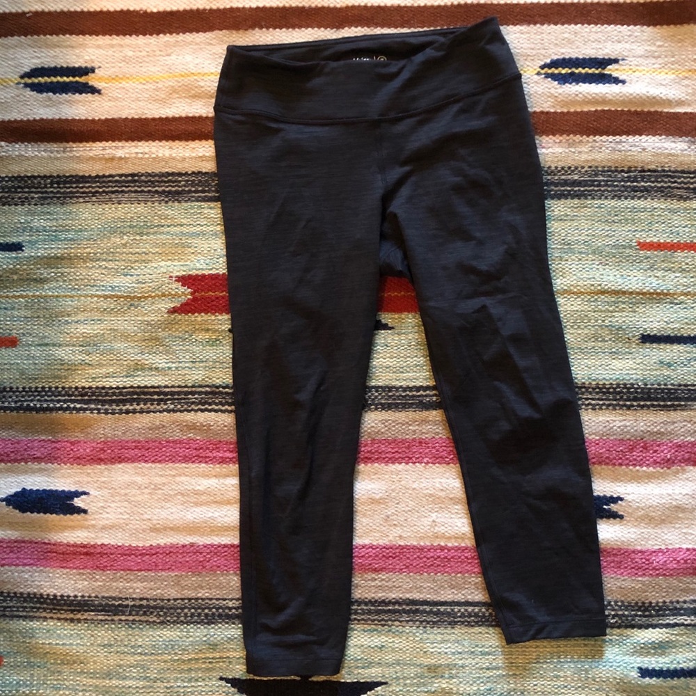 Outdoor Voices TechSweat 3/4 legging sz M